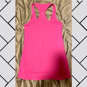 lululemon athletica Tops - Hot pink lululemon tank, size 4 lululemon athletica Tops - Hot pink lululemon tank, size 4